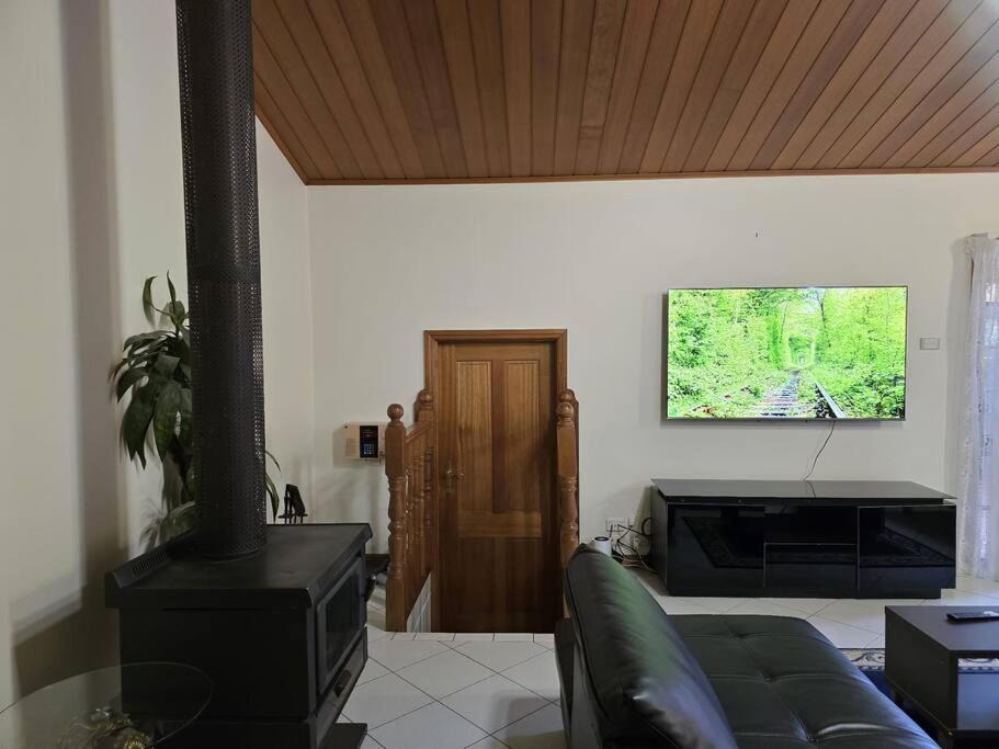 Altona Meadows House | Serene Escape in Altona Meadows