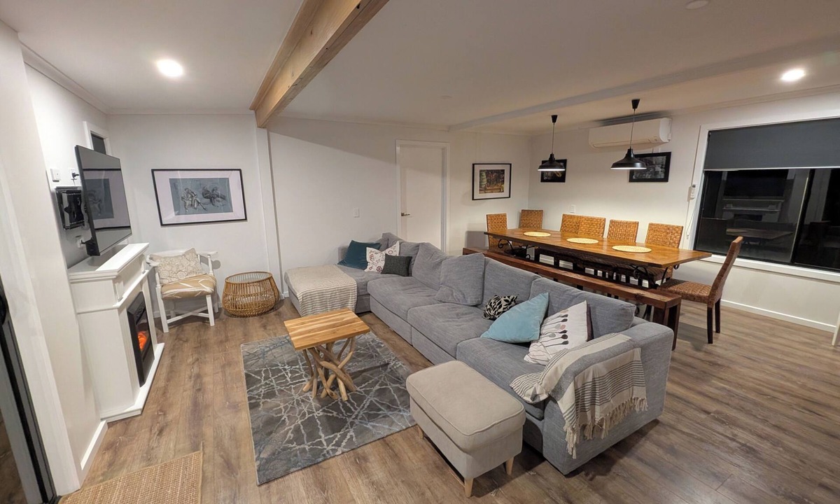 Smiths Beach House | Serenity now! Peaceful beach escape - modern kitchen, amazing garden & pool room