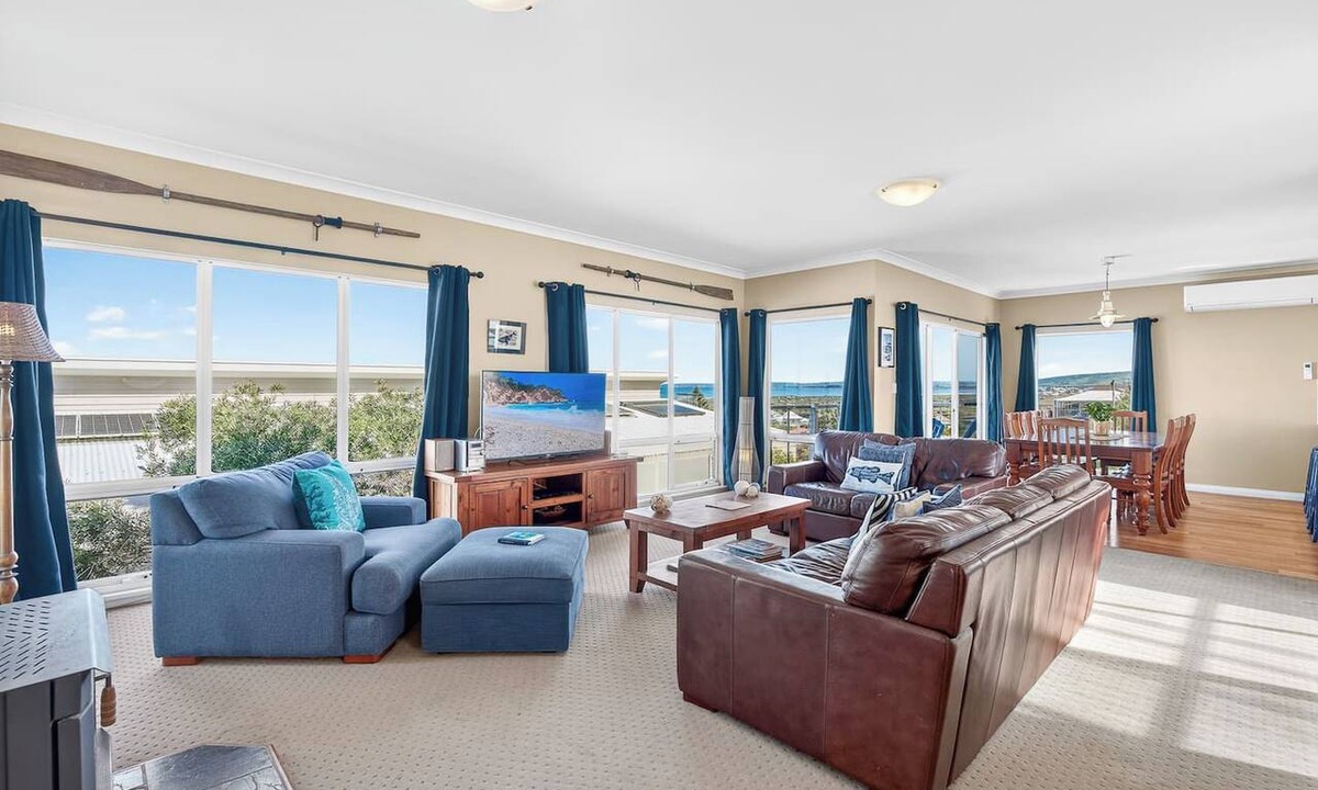 Goolwa Beach House | Shack@Goolwa Beach - Family Entertainer with Ocean Views & Walk to Beach