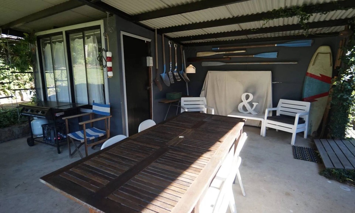 Vincentia House | Shack No 5 by Experience Jervis Bay