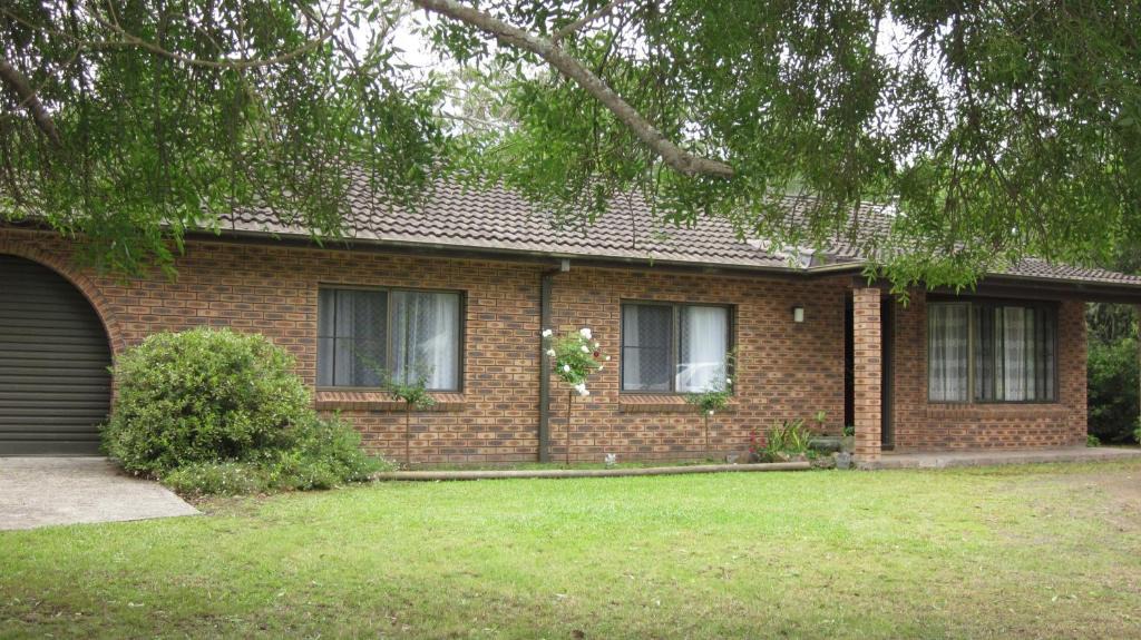 Barrington House | Shady Trees Barrington
