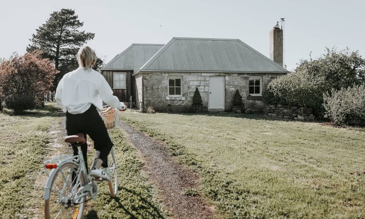 Ross Cottage | Shepherds Story - Simplistic Luxury Cottage, Ross