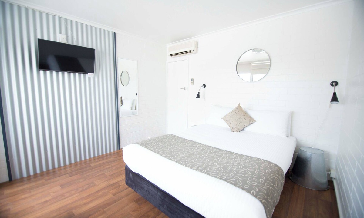 Sale Hotel | Siesta Central Apartments