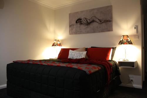 Calare House | Silverdown Luxury king rooms OR Apartment