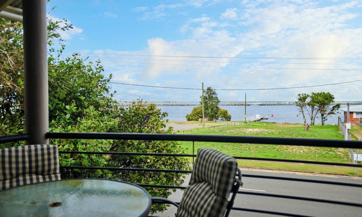 Harrington House | Sit back and relax at Castaway 2
