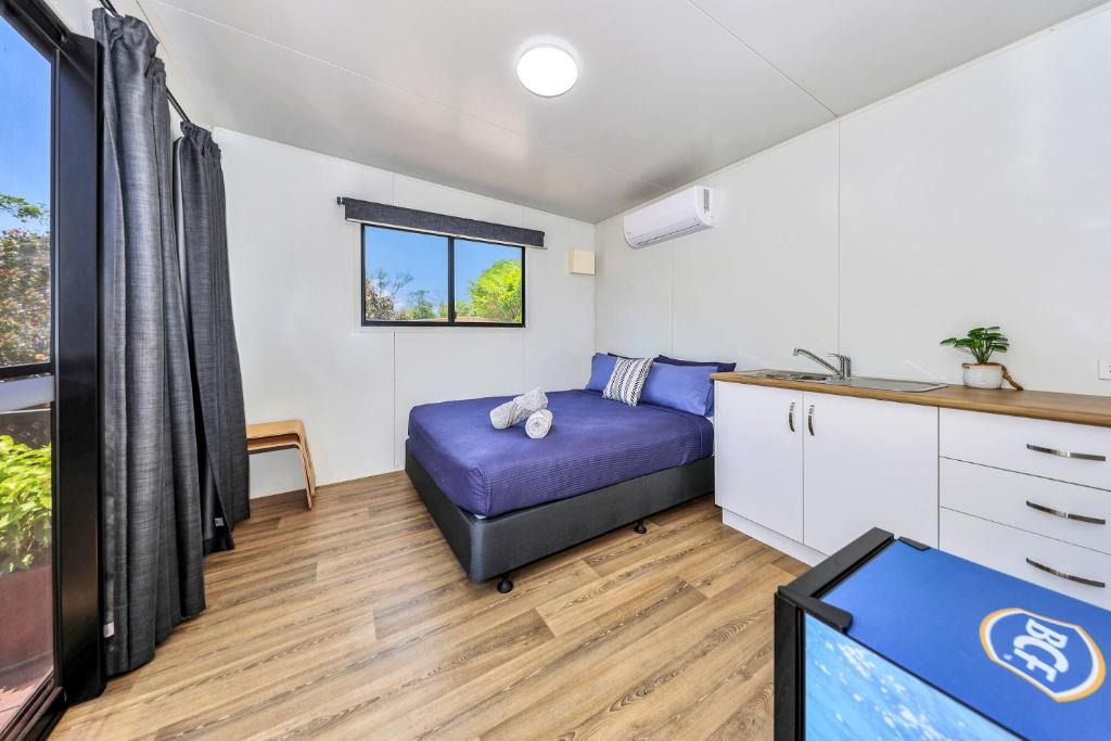 Dundee Beach House | Skippers at Dundee