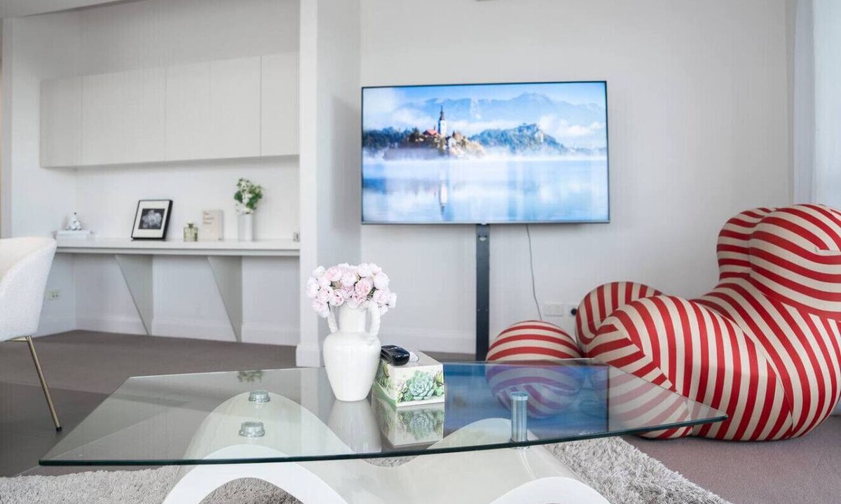 Sydney Olympic Park Apartment | Skyline Serenity @ Olympic Park
