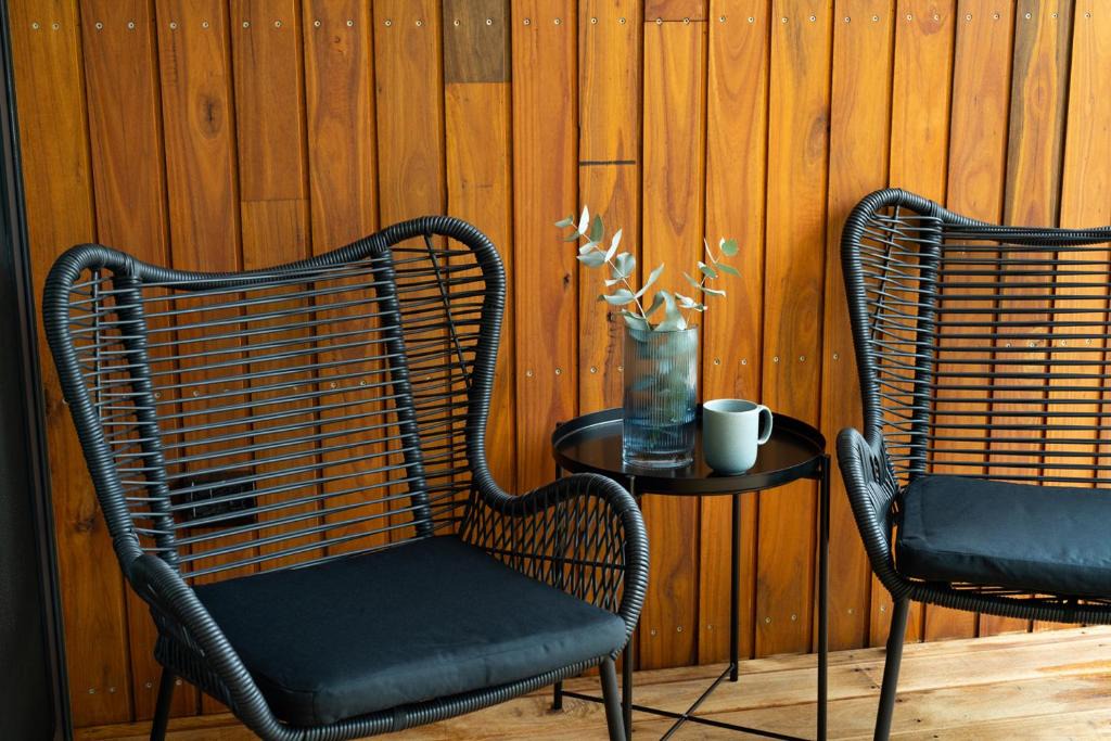 Halls Gap House | Small Scale Stays - Couples Retreats