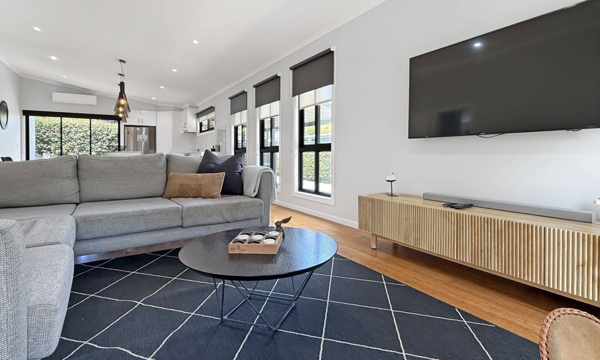 Bright House | Snowgum Bright Retreat - 2 Houses, 1 Location