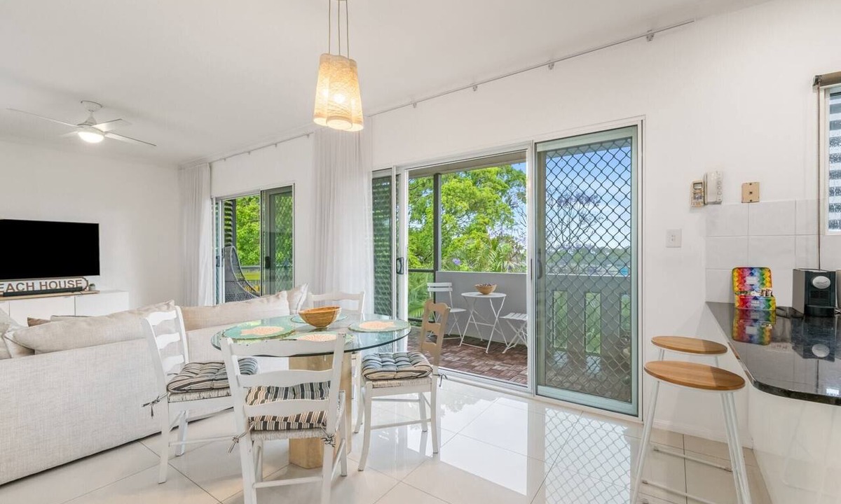 Hamilton Apartment | Spacious 2-Bed with Private Rooftop & BBQ Access