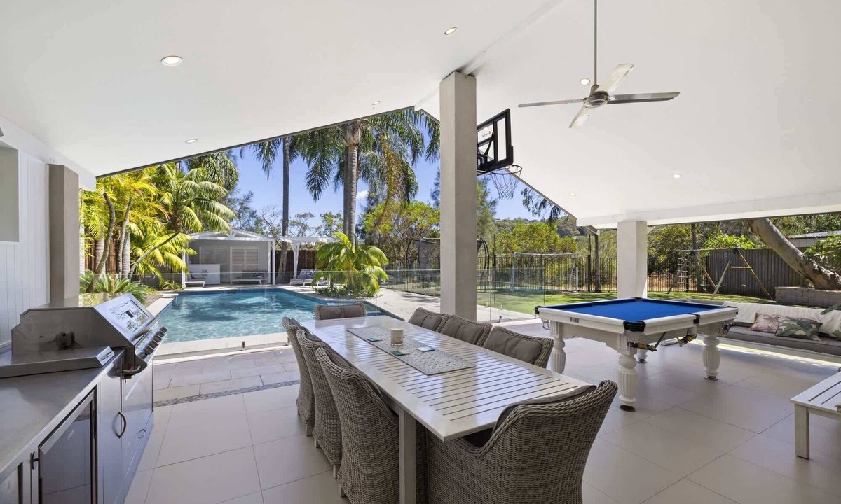 Avalon Beach House | Spacious 4-Bed Home Near Avalon Beach