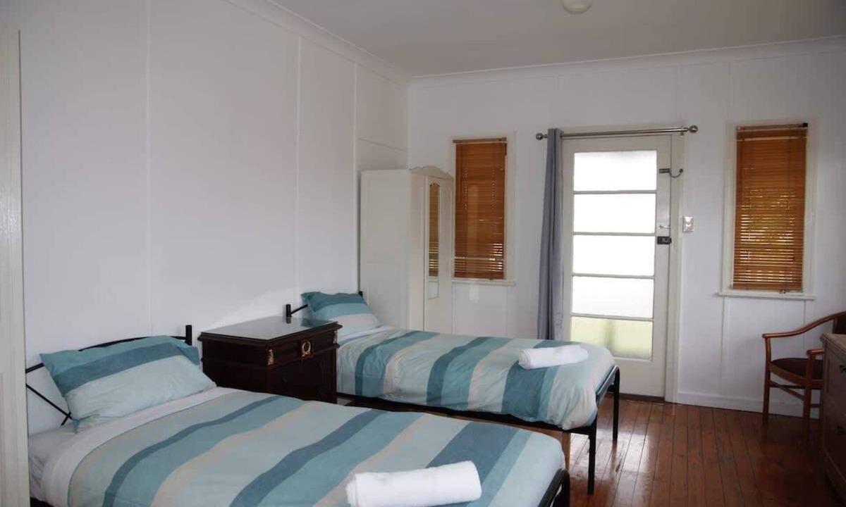 Sunnybank Hills House | Spacious 5 bedroom house