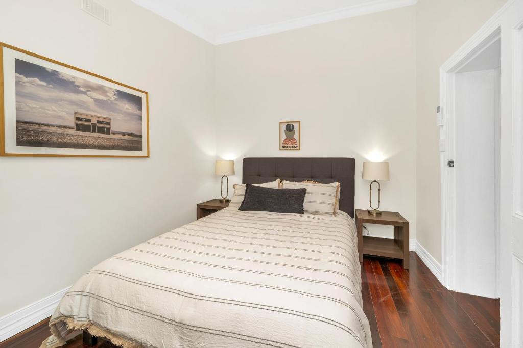 Gawler South House | Spacious Renovated 3BR Gawler Cottage with Shops, Dining & Train Nearby