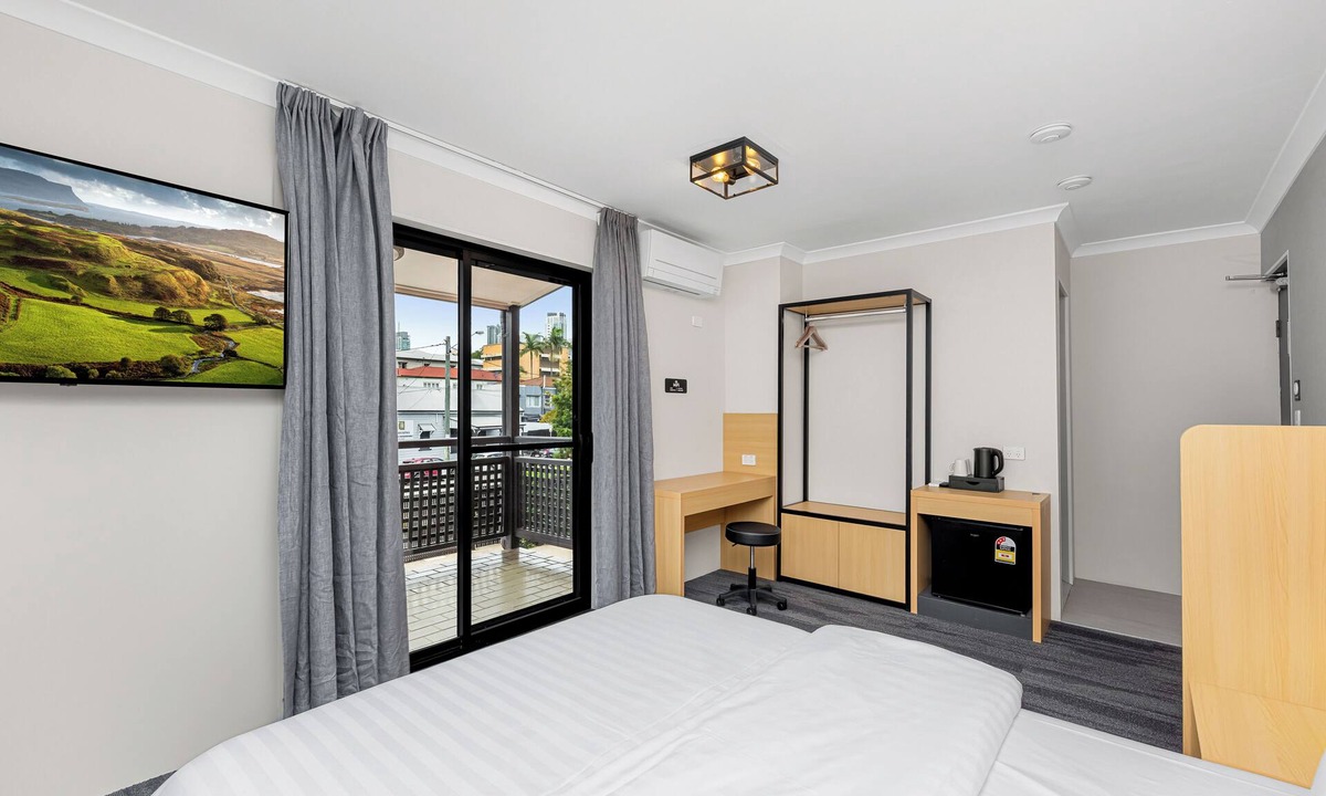 Spring Hill Hotel | Spring Hill Inn