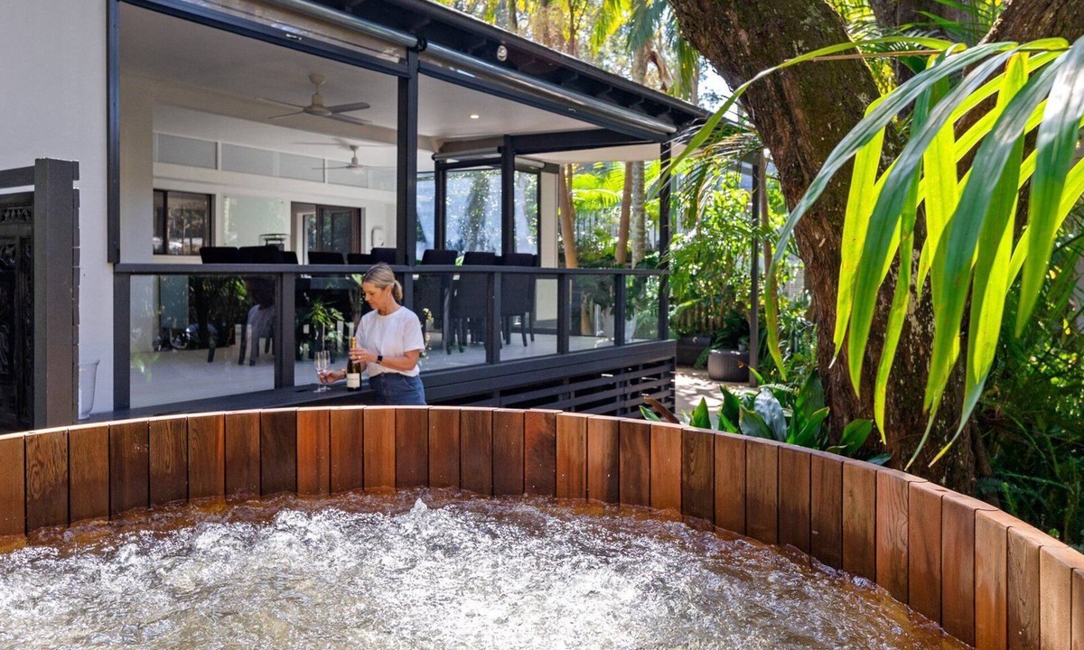 Pearl Beach House | Stay 3 nights, pay 2 this Winter*