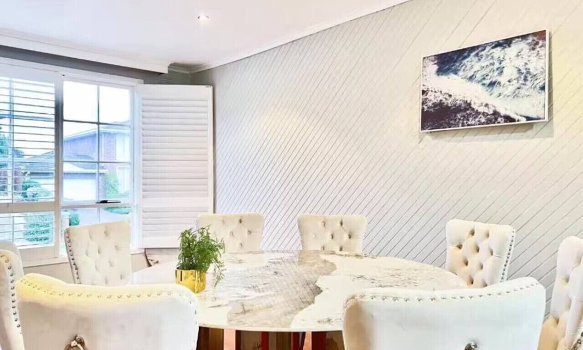Templestowe House | StayAU Prestigious Quiet Court Home w/Pool