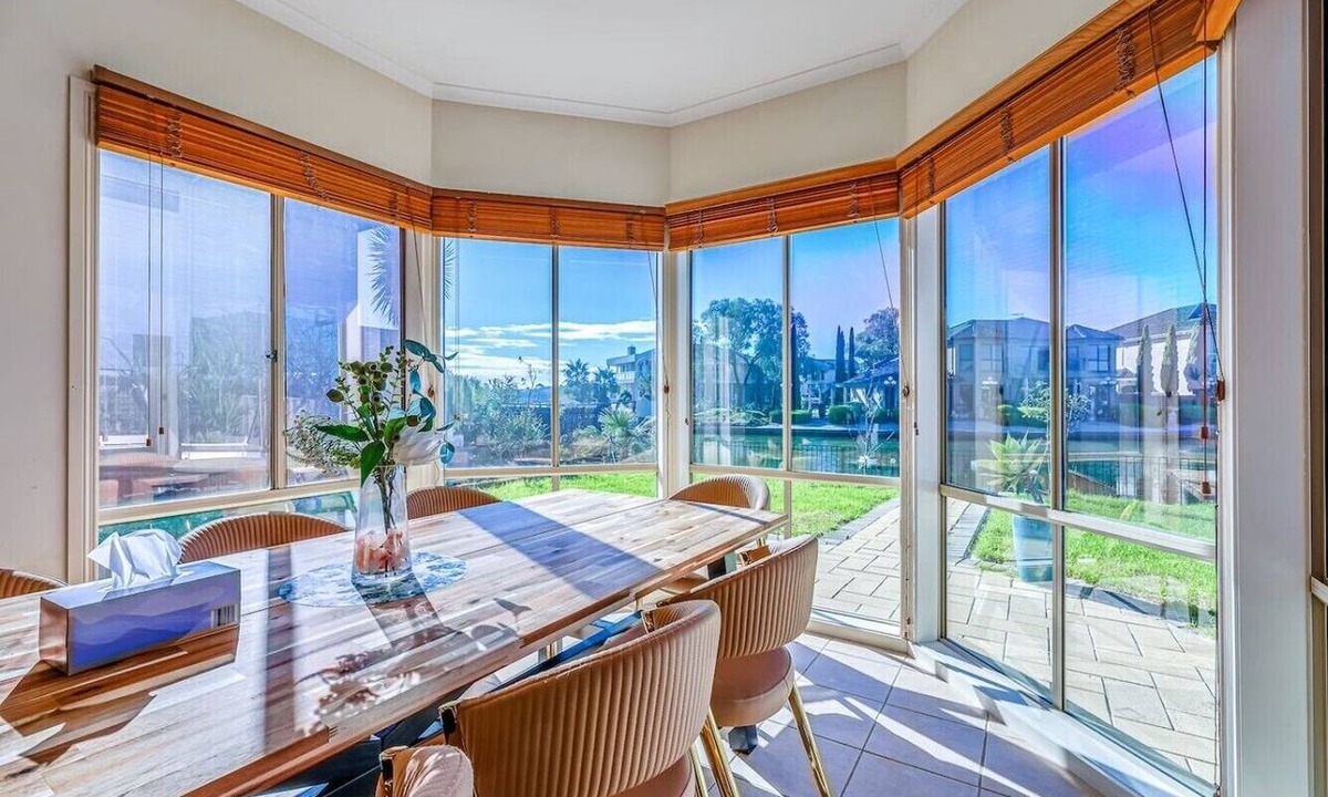 Sanctuary Lakes House | StayAU Sunset 2-Story Lakeside Oasis w/Scenic Yard