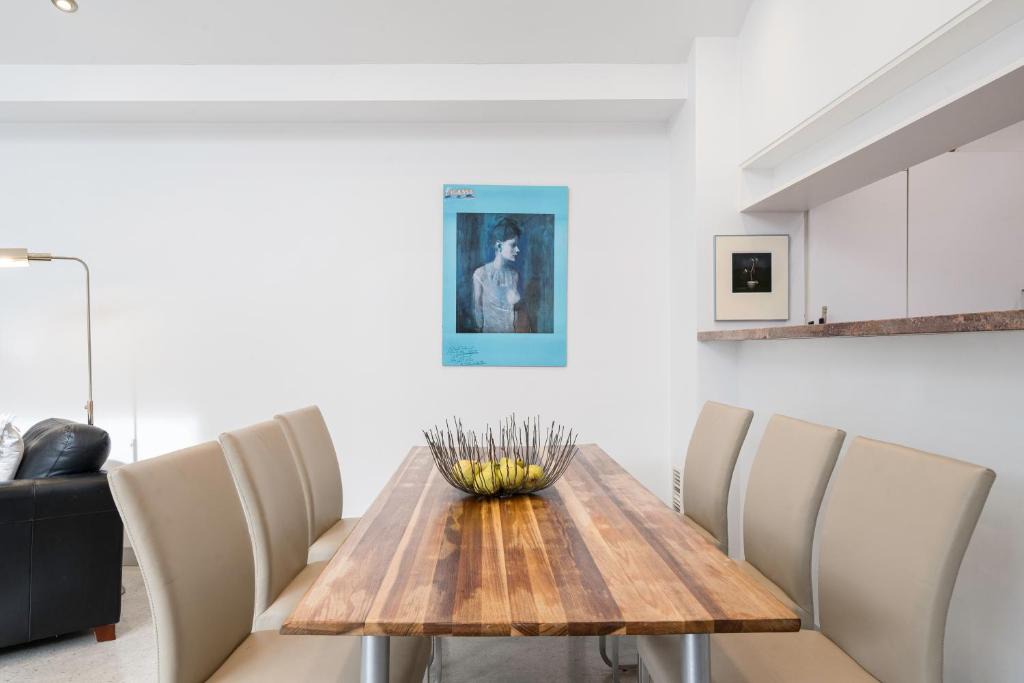 Fairfield House | StayCentral - Fairfield Four-bedroom Home