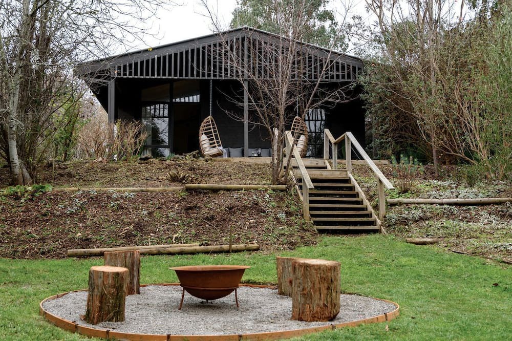 Daylesford House | Stunning, Secluded, Rustic Cabin in Daylesford, Victoria