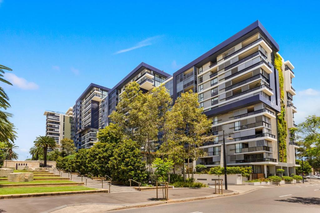 Camperdown Apartment | Stylish 1 bdrm Camperdown - Car park, Gym & Pool