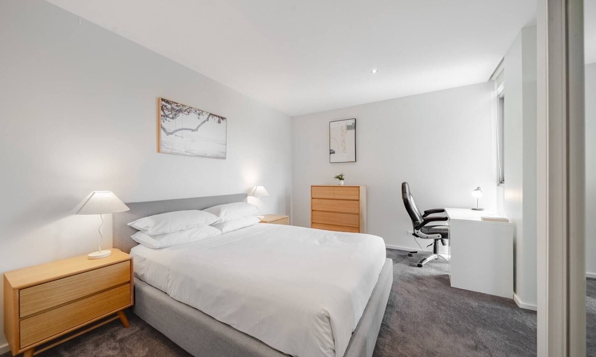 City West Apartment | Stylish 1-Bed Flat with Pool, BBQ & Sauna Access