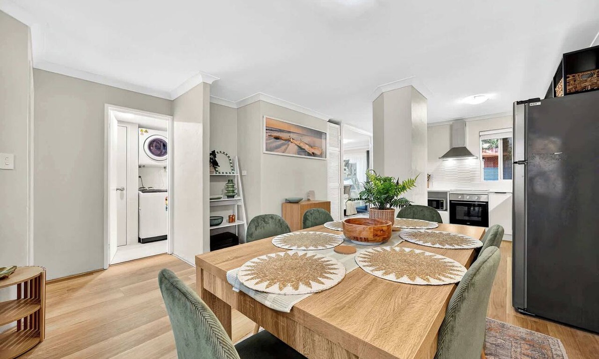 Fremantle Apartment | Stylish 2BR Fremantle Apartment with Pool Access