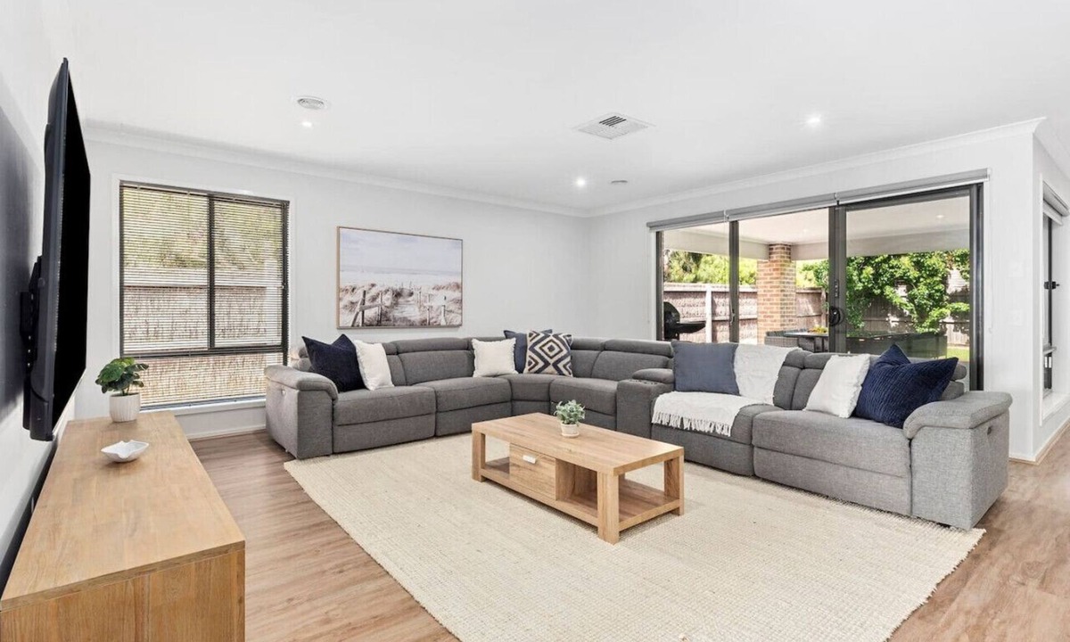 Armstrong Creek House | Summer Breeze - 10 mins to Barwon Heads & Torquay
