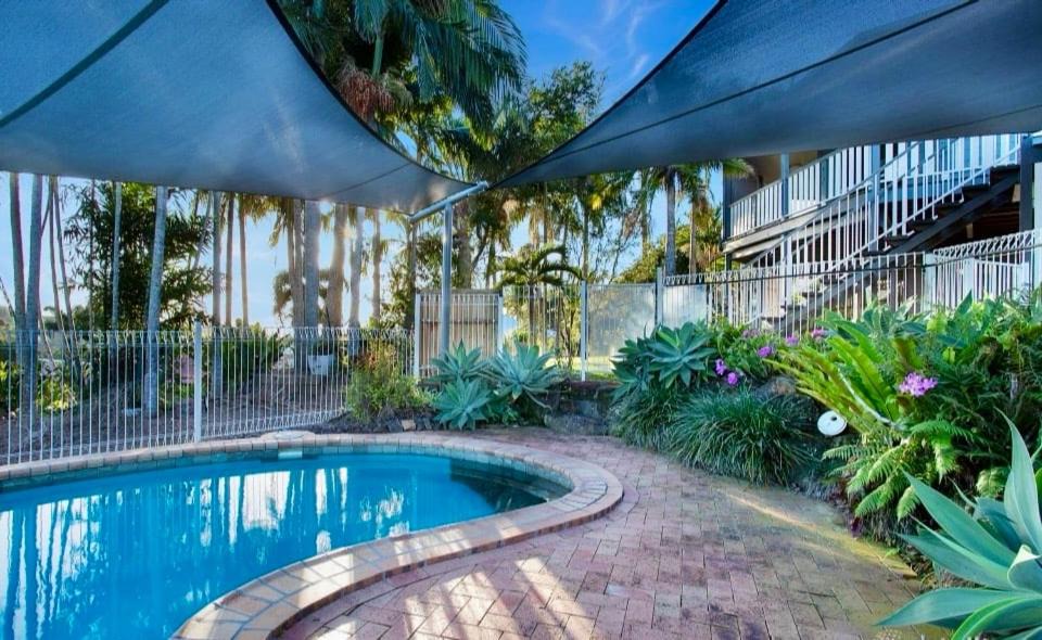 Eimeo House | Summit House