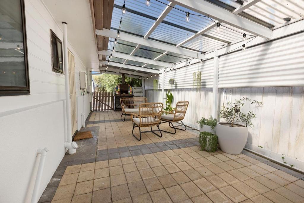 Paynesville House | Sunny Cove