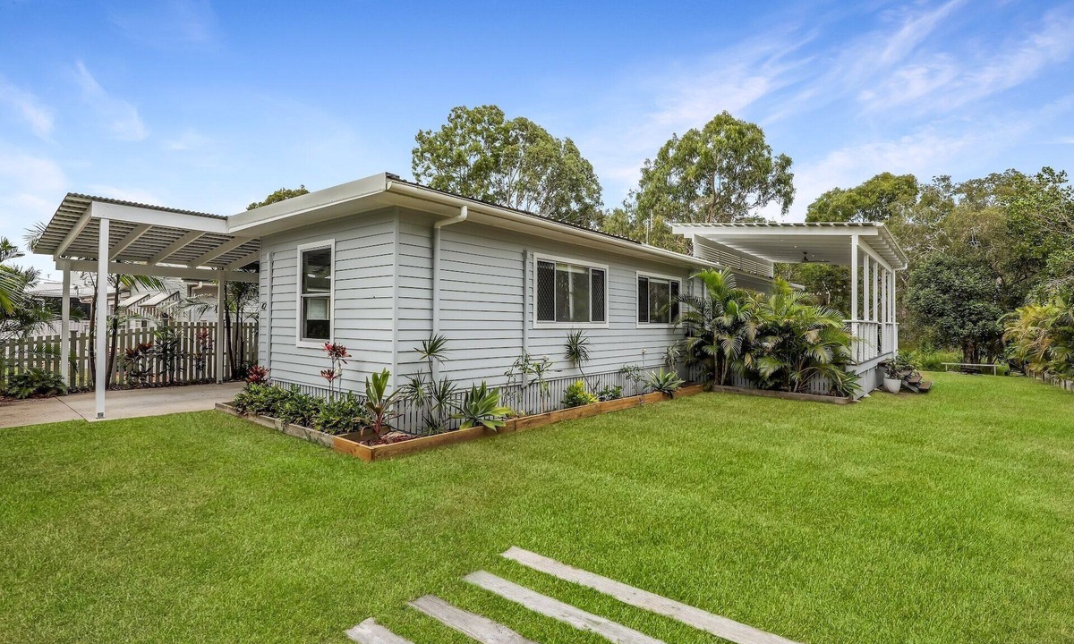 Amity Point House | Sunshine Filled Beach Escape