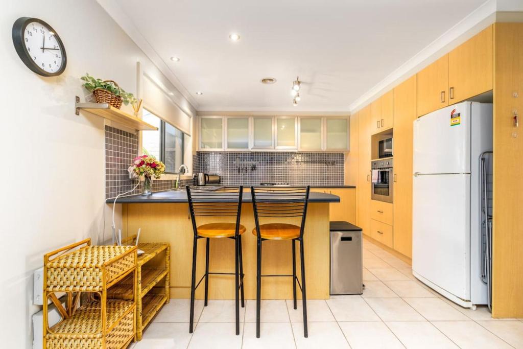 Gungahlin House | Superb 3BR Townhouse near Town Centre - Hosted by Canstay