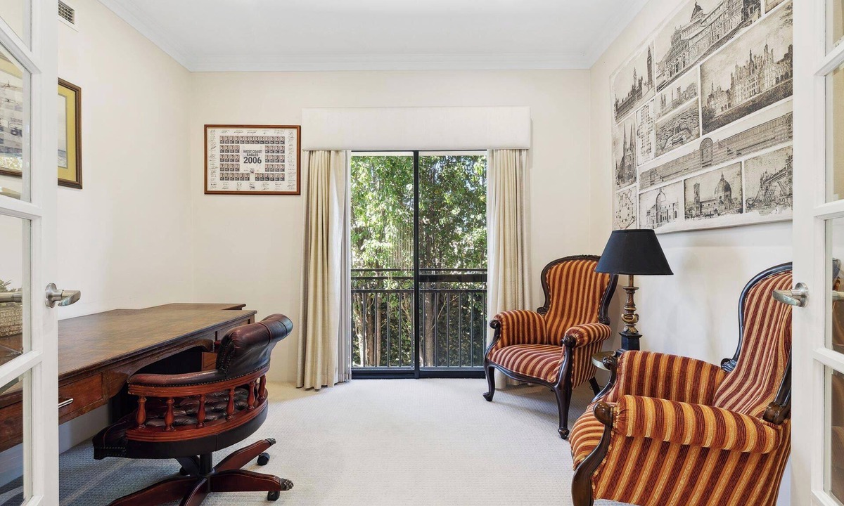 Maylands House | Superb, opulent 4BR riverside French Provincial mansion