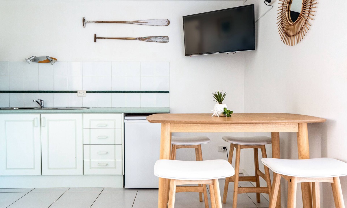 Mollymook Beach Apartment | Surfrider | Bright Beachfront Apartment | Mollymook Beach