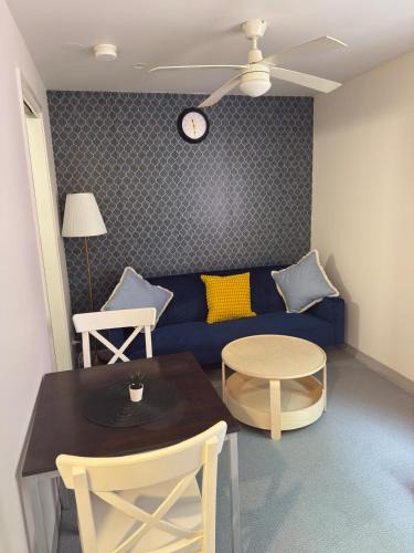 Carlton South Apartment | Swanston Street Apartment