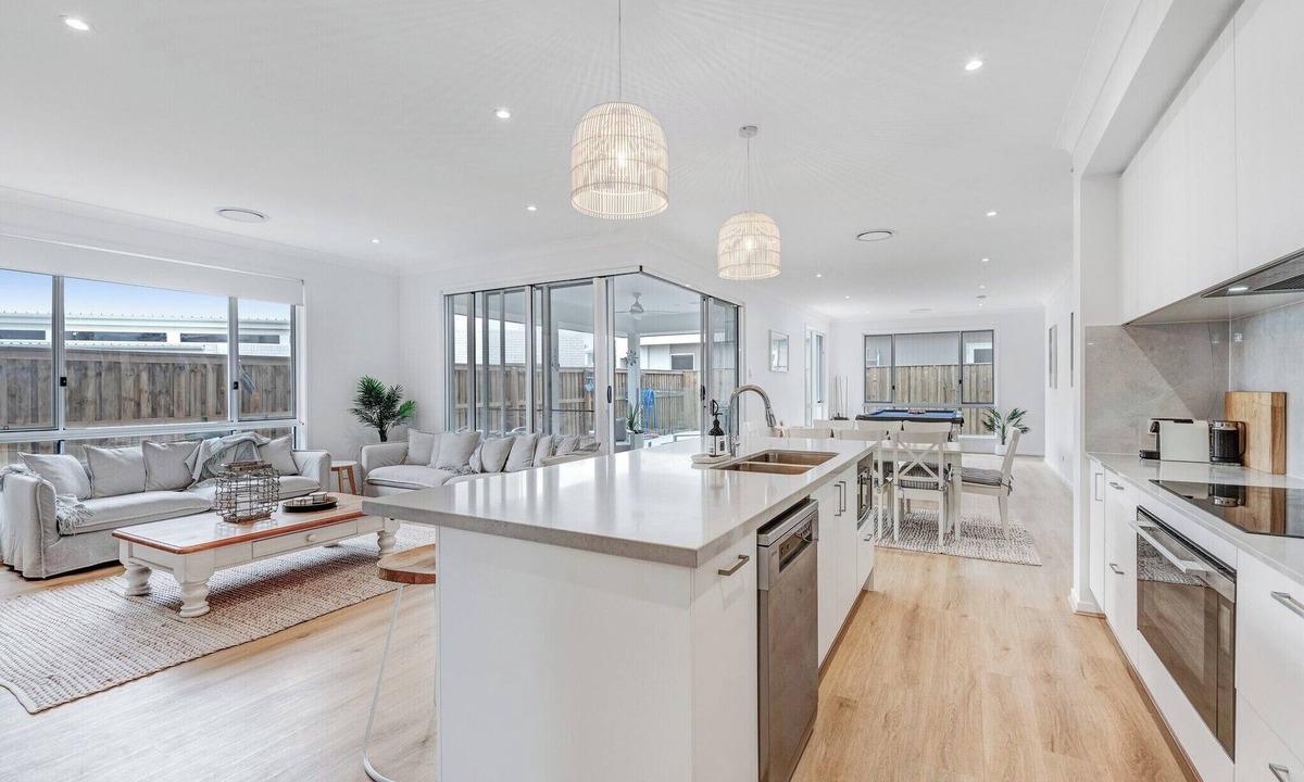 Skennars Head House | Swell - 5 Bedroom Home in Skennars Head