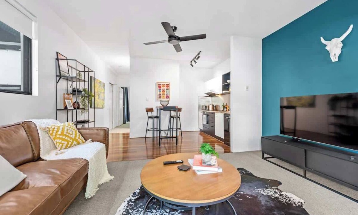 Teneriffe Apartment | Tasteful Teneriffe! ~ 1Bed, 1Bath, Balconies