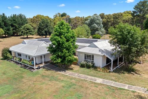 Creswick Bed & Breakfast | Tell Tales Bed & Breakfast