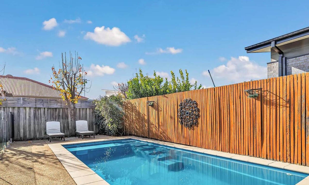 Echuca House | Terrace Eleven - Echuca Holiday Homes
