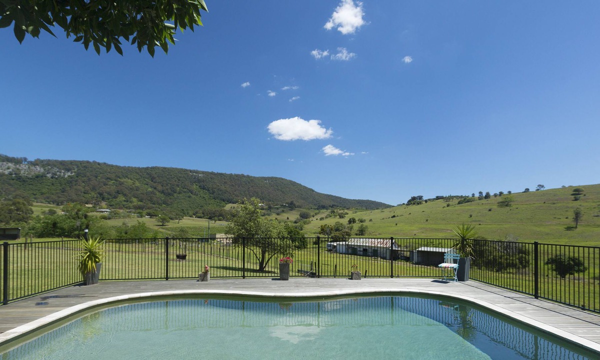 Mount View House | Tharah - Mountain View
