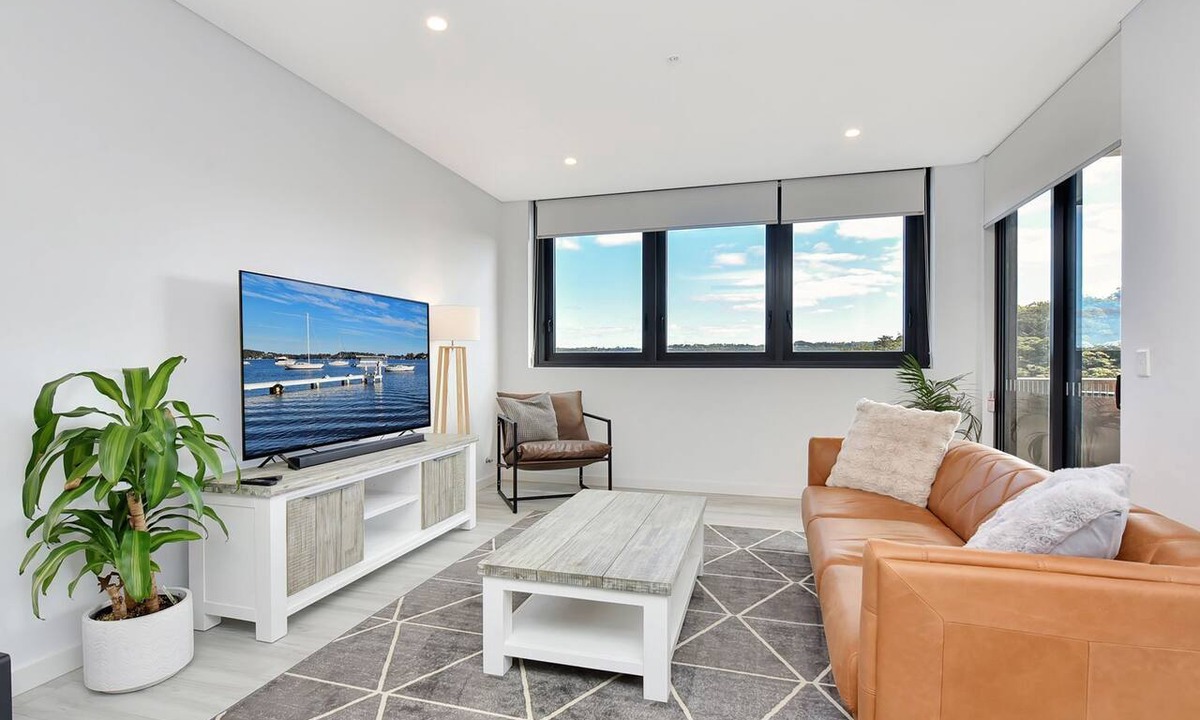 Gosford Apartment | The Archibald Skyline 25th Floor in Gosford