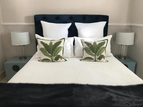 Armidale House | The Bakers Cottage