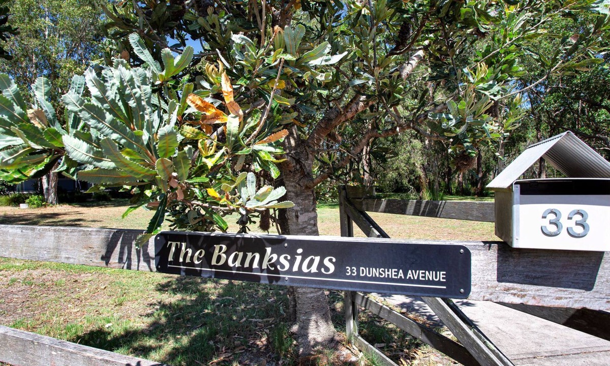 Tea Gardens House | The Banksia's | Luxury Coastal Escape with Pool