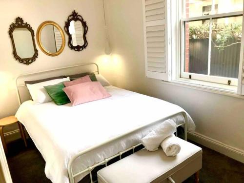 Glenelg South Villa | The Beach Cottage Nook