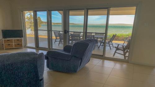 Lake Wangary House | The Beach House - Spectacular Location - Privacy - Right On The Beach
