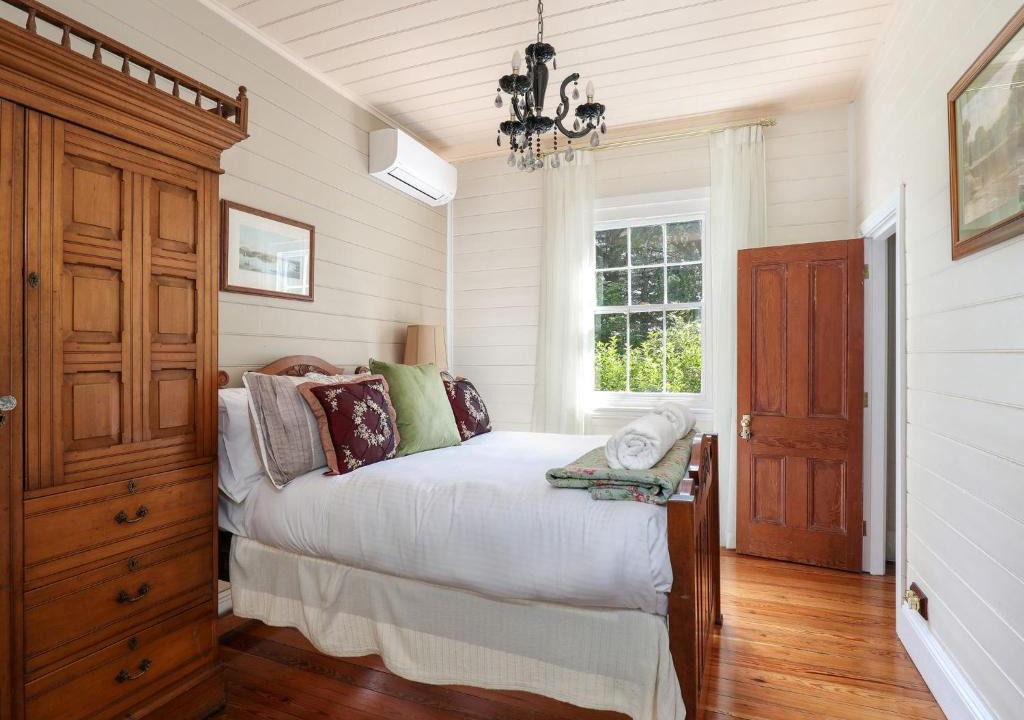 Mount Victoria House | The Coach House