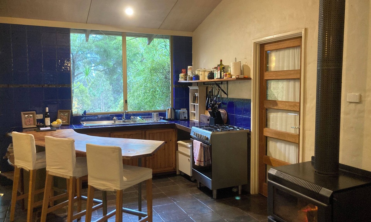 Margaret River Cottage | The country cottage Close to town. Family friendly and pet friendly.