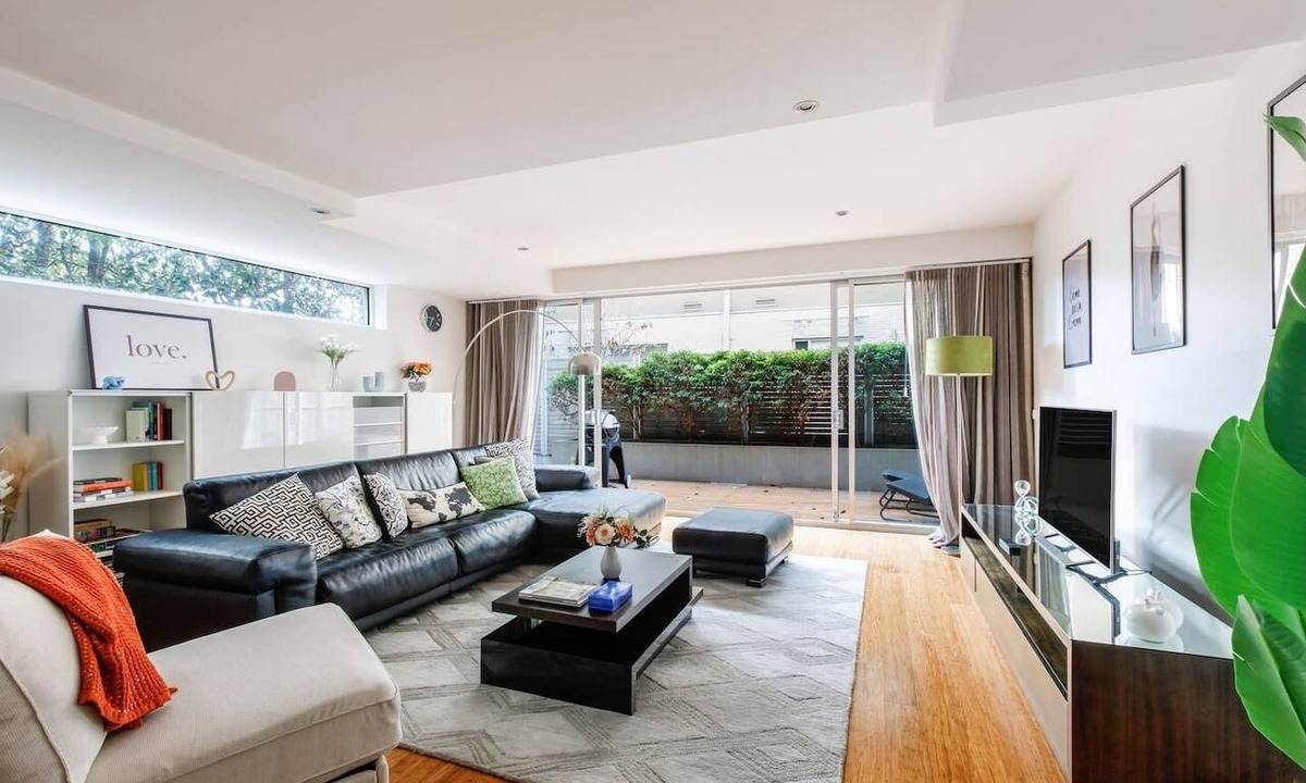 Caulfield North Apartment | The Dandy Relaxed Living near St Kilda Beach and CBD