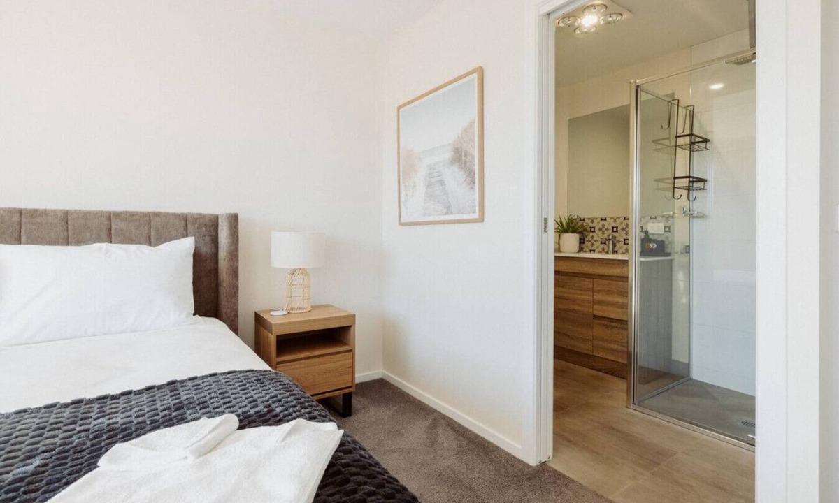 Shearwater House | The Drift Haus- Shearwater