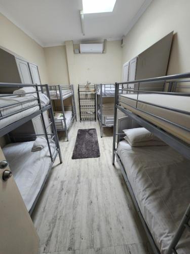 The Entrance Hostel | The Entrance Backpackers
