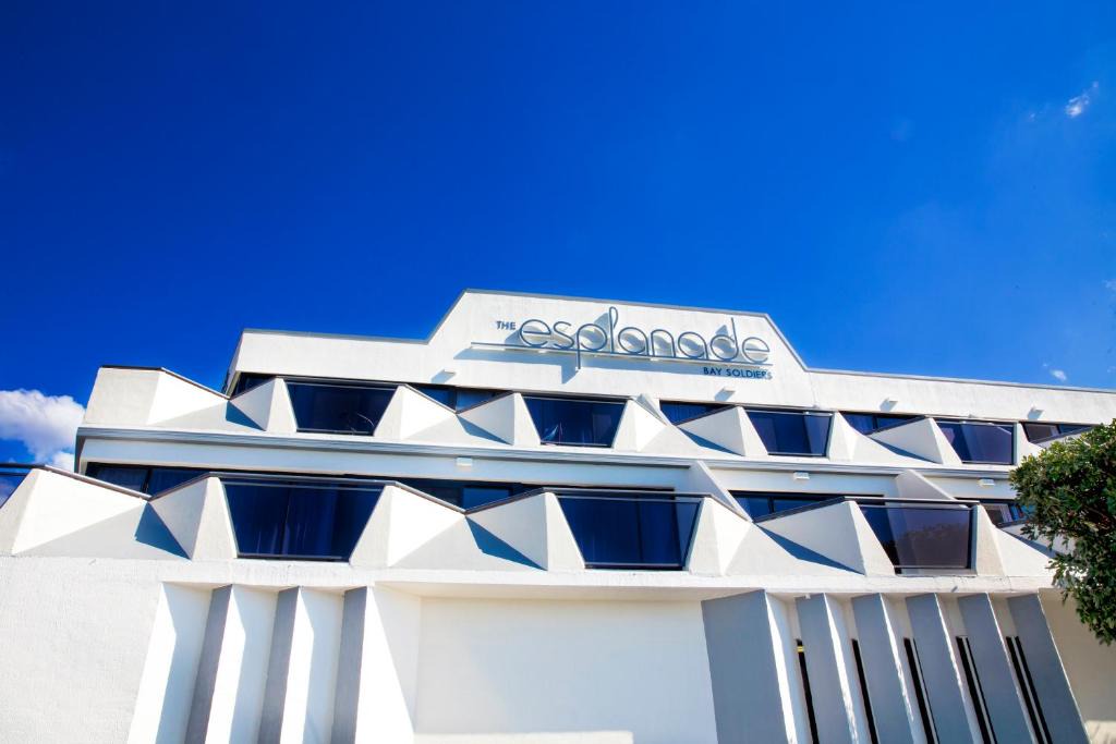Batemans Bay Hotel | The Esplanade Motel